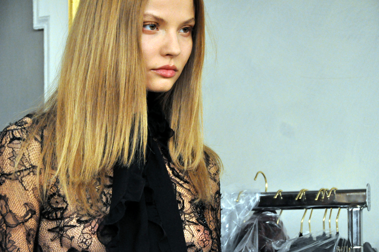 BACKSTAGE EMILIO PUCCI A/I 2015-16: SGUARDO DEFINITO