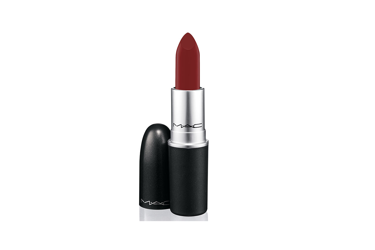 COME TRUCCARSI CON UN LOOK DENIM SEXY: NASTY GAL LIPSTICK DI MAC COSMETICS