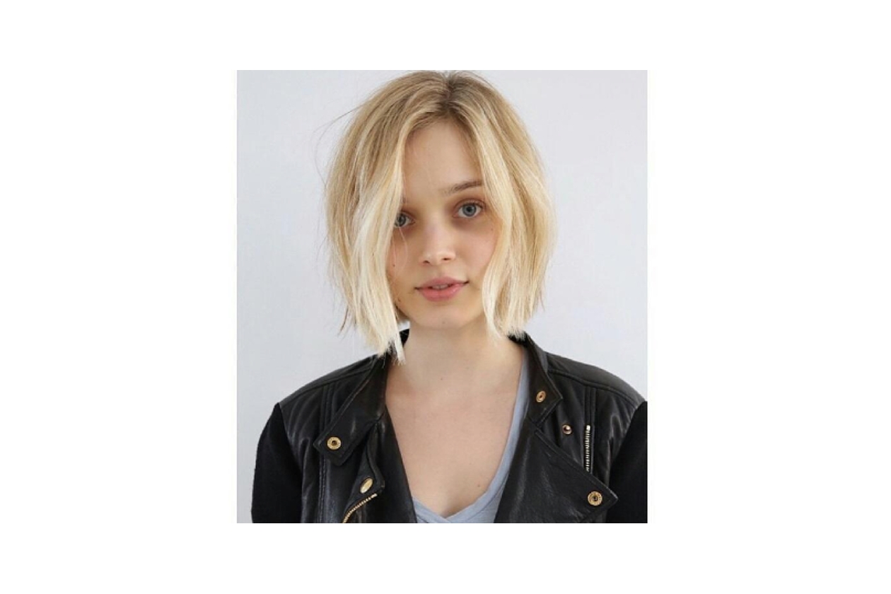 Capelli biondo platino: Bella Heathcote