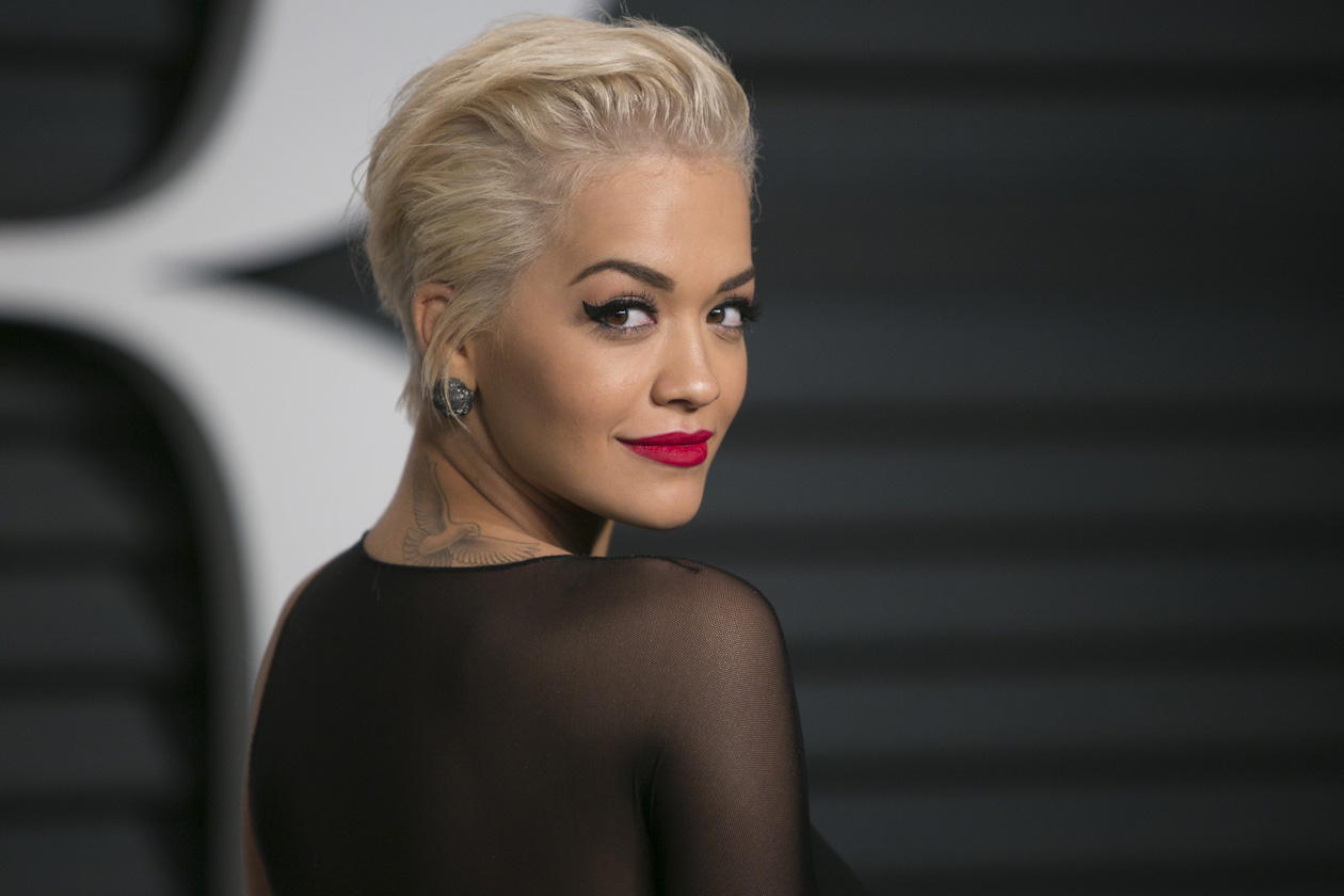 Capelli corti: Rita Ora