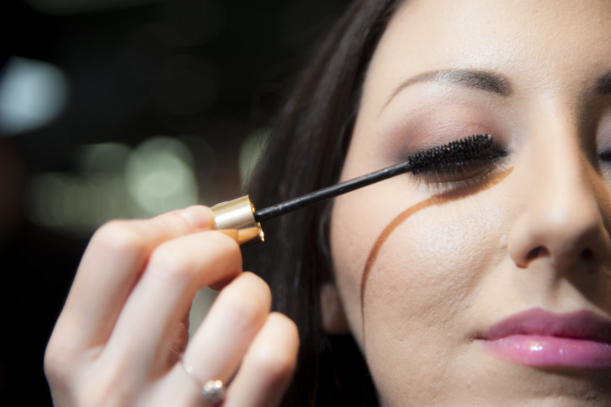 #GETONSTAGEYSLBEAUTY: L’IT BLOGGER VERONICA CRISTINO AL MAKE UP