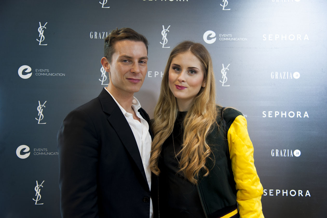 #GETONSTAGEYSLBEAUTY: VALENTINA FERRAGNI IN POSA AL WALL