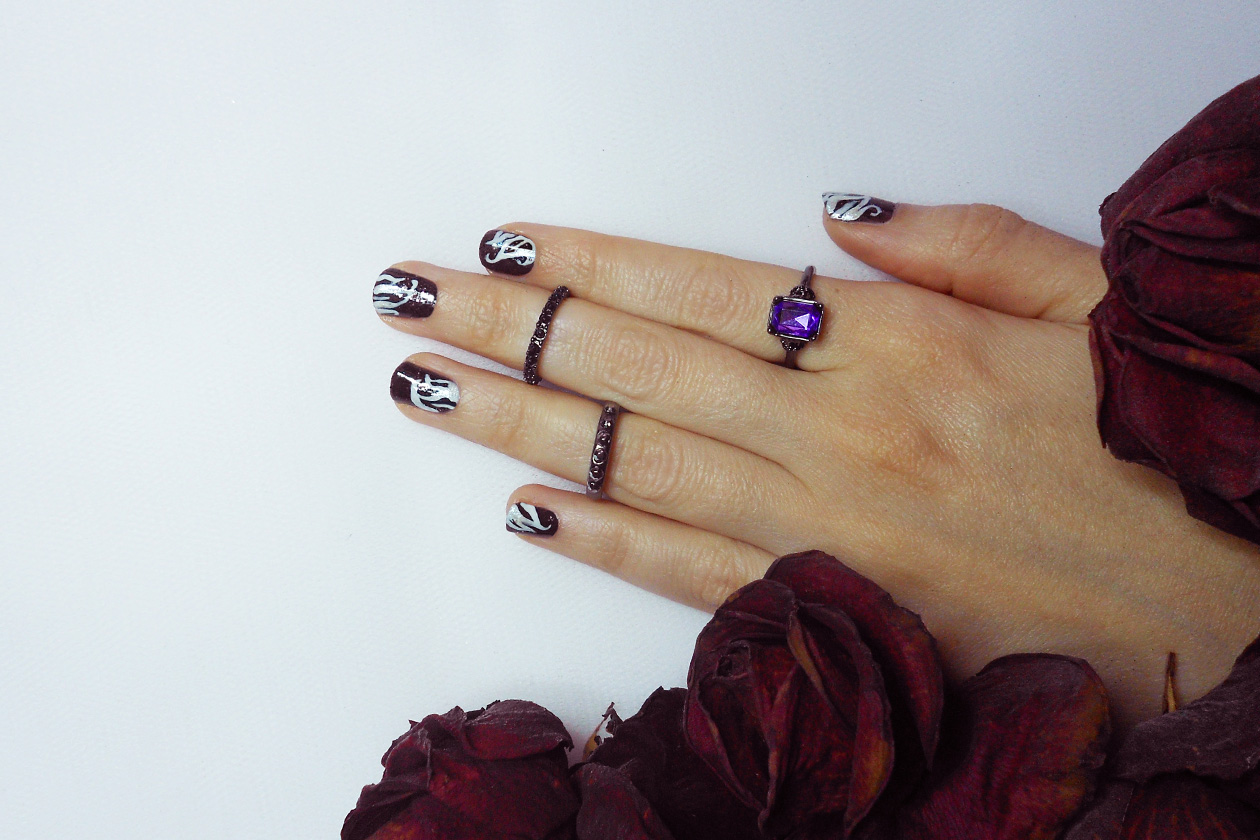 Nail Art Primavera 2015: 4. Dark Flowers – nail art