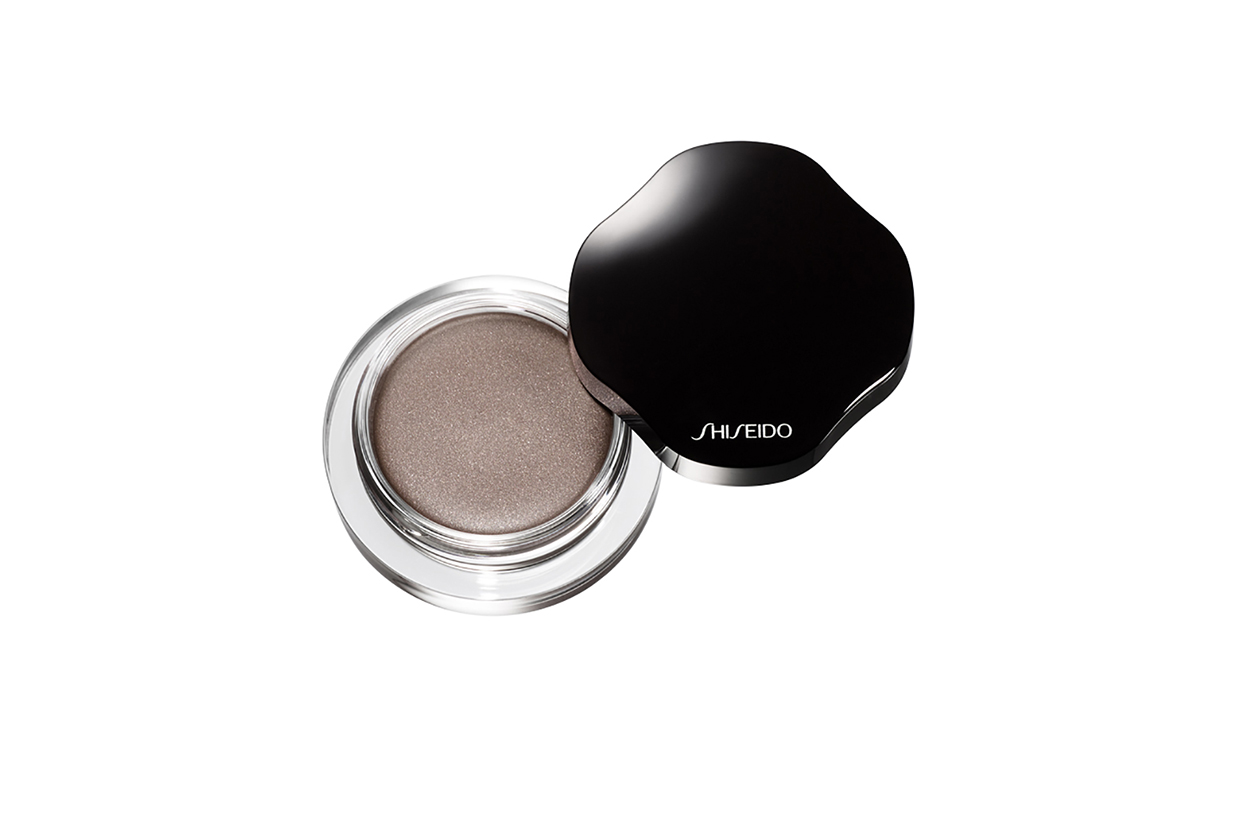 OMBRETTI IN CREMA: Shimmering Cream Eye Color in Fog BR727 di Shiseido