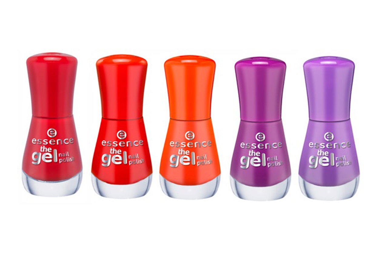 Smalti effetto gel: essence The Gel Nail Polish