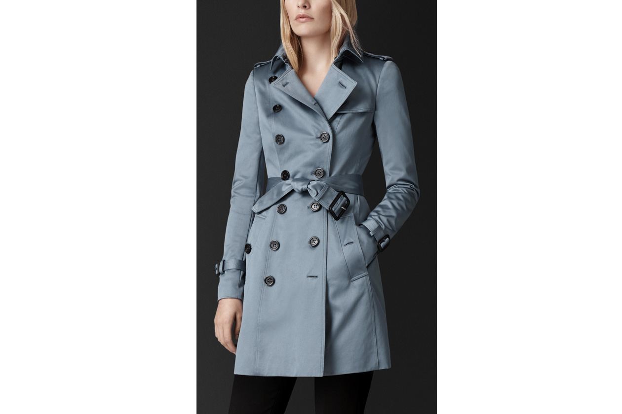 Trench coat: burberry