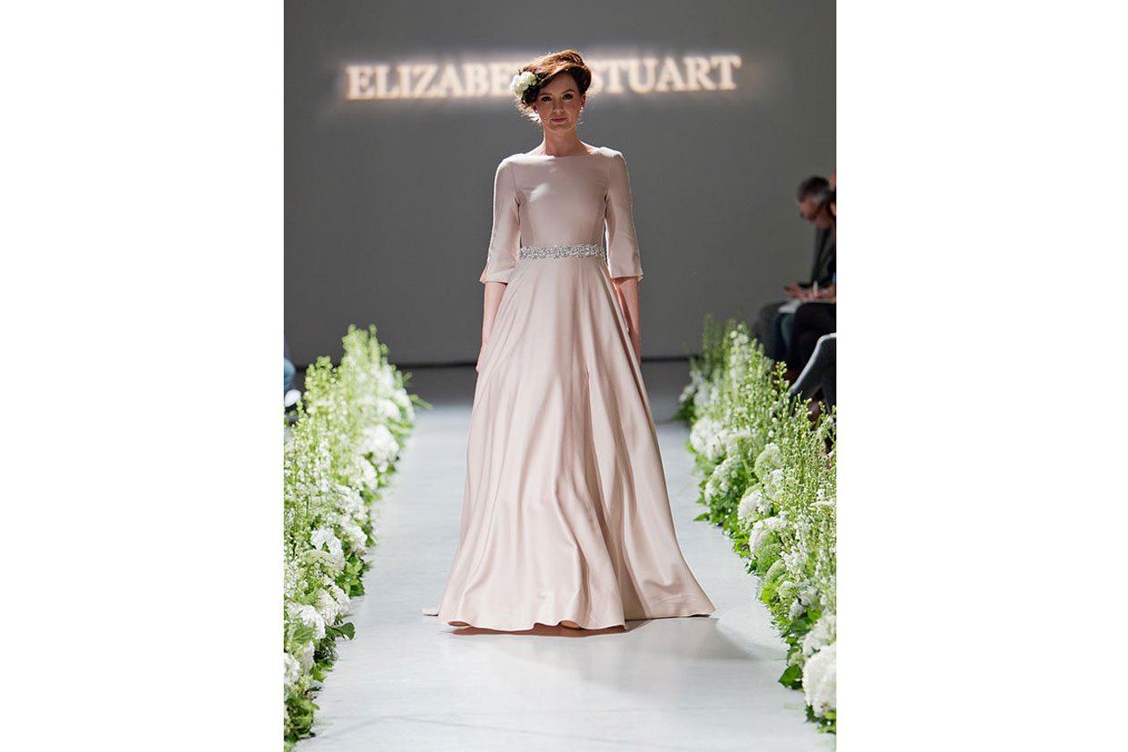 abiti da sposa colorati: Elizabeth stuart