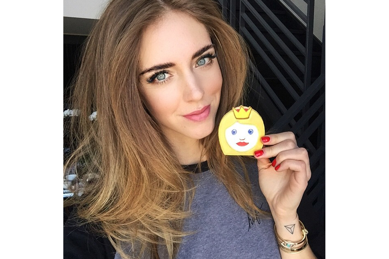 CHIARA FERRAGNI MAKE UP: RED NAILS