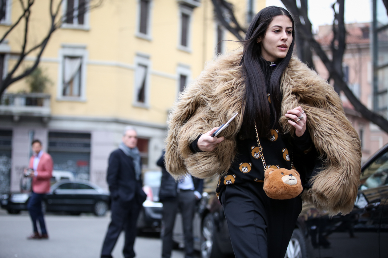 Tendenze dallo street style: teddy bear su abbigliamento e accessori