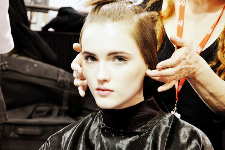 Antonio Marras Autunno/Inverno 2015-16: il backstage beauty & hair