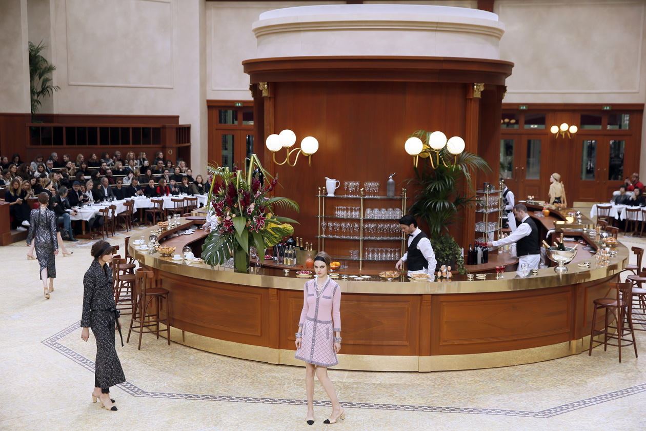 Chanel AI 2015: la sfilata nella “Brasserie Gabrielle”
