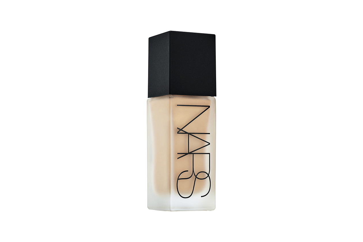 Nars All Day Luminous Weightless Foundation