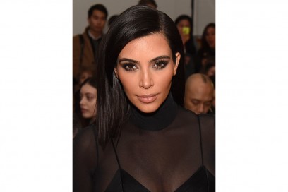 Kim Kardashian trucco: smokey eyes sui toni del marrone