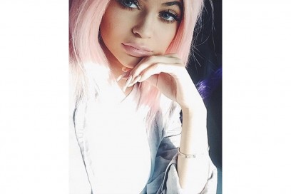 Kylie Jenner capelli: baby pink long bob