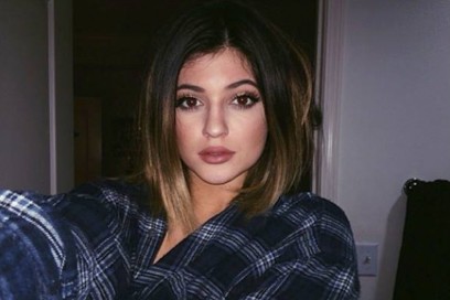 Kylie Jenner capelli: long bob con shatush