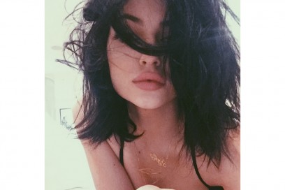 Kylie Jenner capelli: wavy long bob