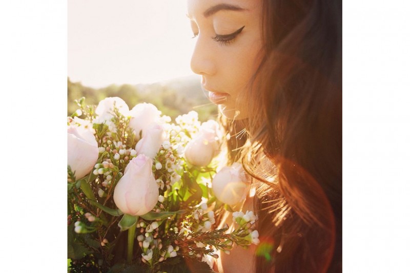 RUMI NEELY BEAUTY LOOK: CAT EYE