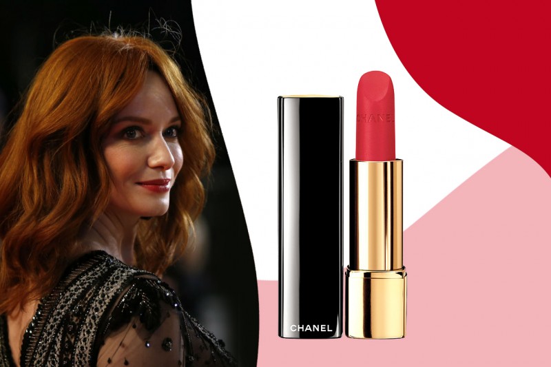 Rossetti rossi da red carpet: Chanel Le Rouge Allure Velvet in 49 La Pétillante – Christina Hendricks