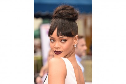 Rossetti scuri in primavera: Rihanna