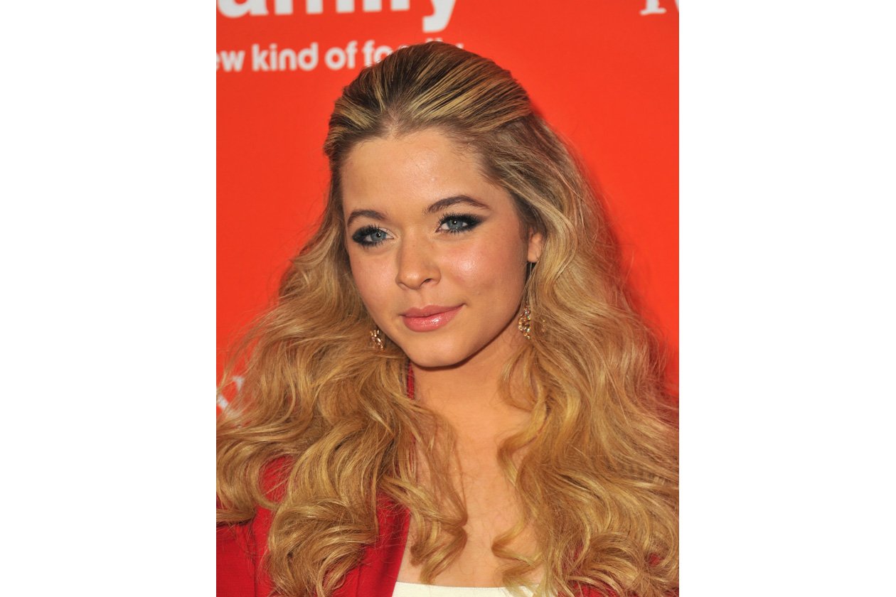 Sasha Pieterse make up: incarnato sublime