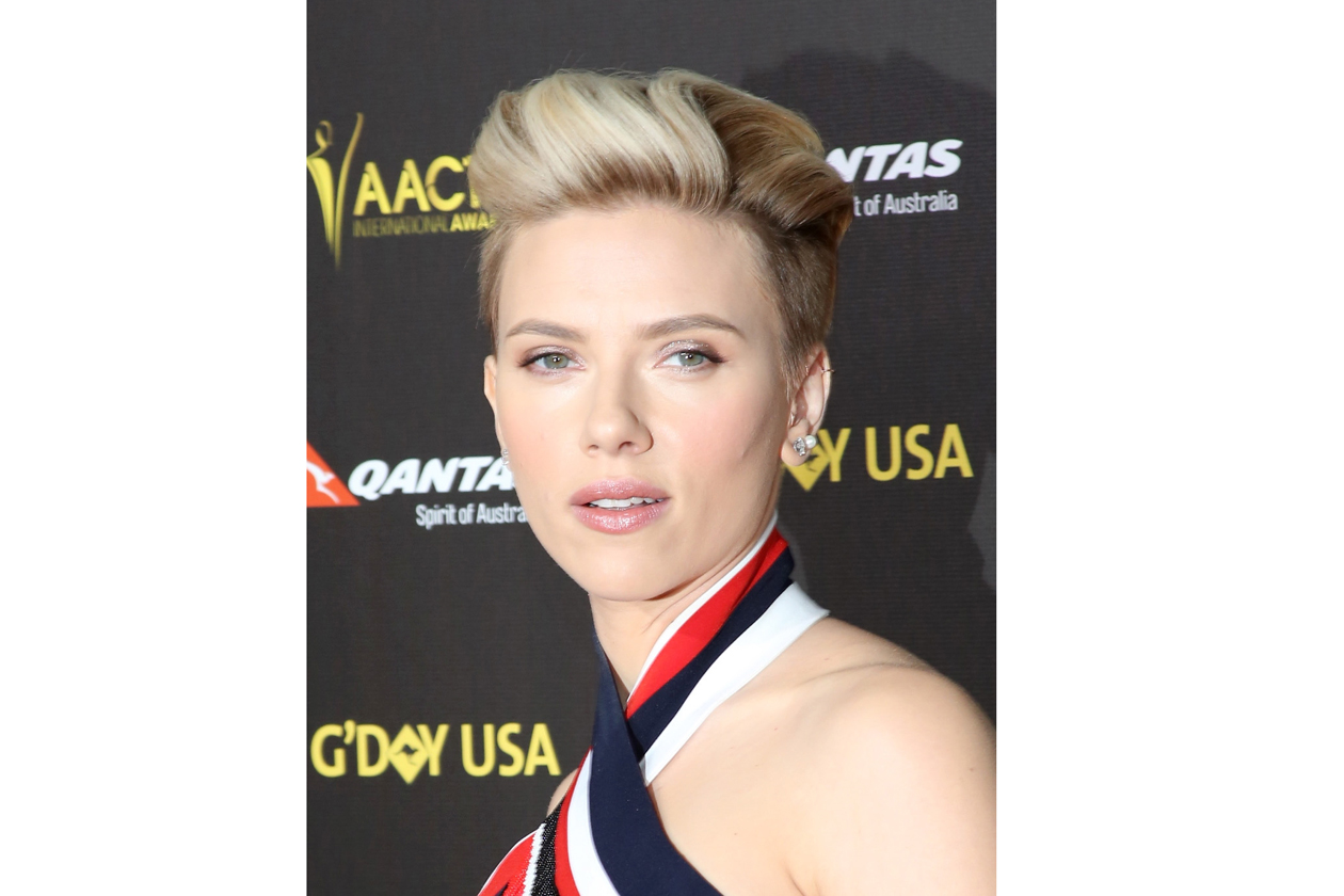 Scarlett Johansson capelli corti