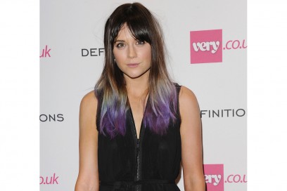 CAPELLI VIOLA: IL DIP-DYE DI LILAH PARSONS