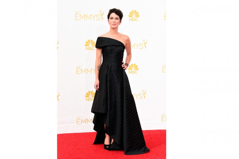game of thrones: Lena Headey in abito lungo total black