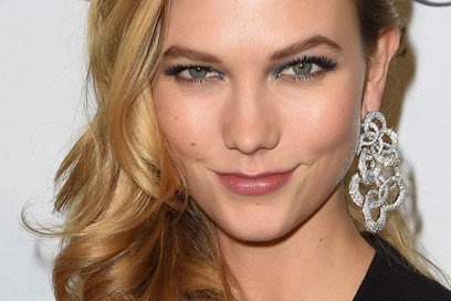 KARLIE KLOSS CAPELLI: ONDE GLAM