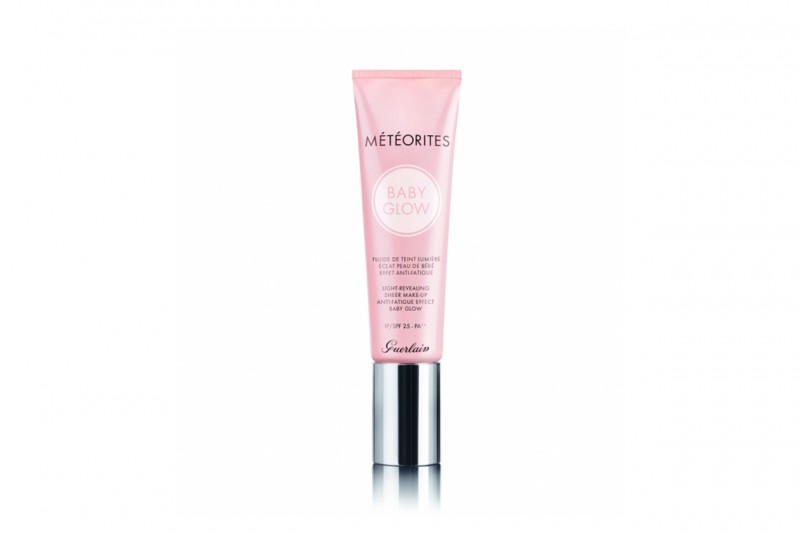 COME TRUCCARSI CON UN LOOK IN PIZZO CANDIDO: MÉTÉORITES BABY GLOW DI GUERLAIN