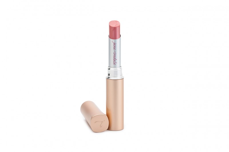 COME TRUCCARSI CON UN LOOK IN PIZZO CANDIDO: PURE MOIST LIPSTICK DI JANE IREDALE