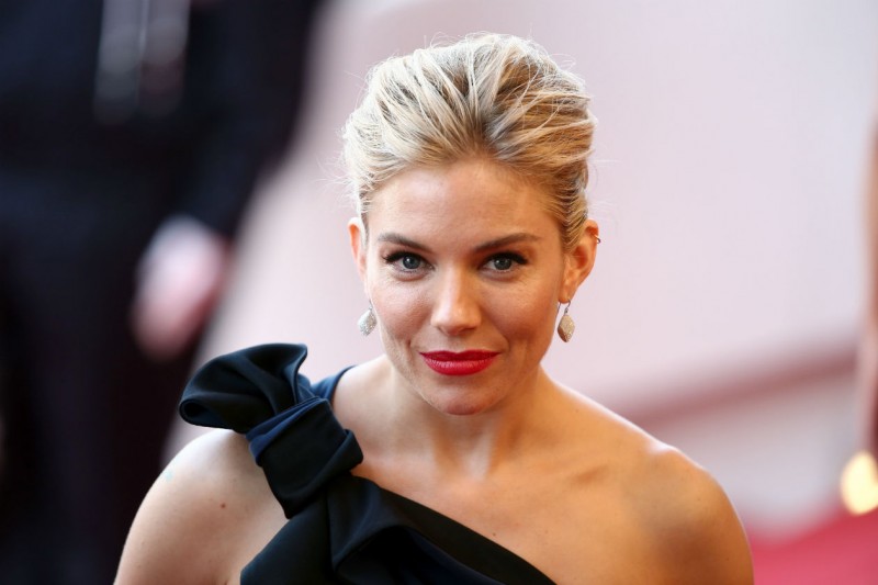 Cannes 2015 trucco e capelli: Sienna Miller