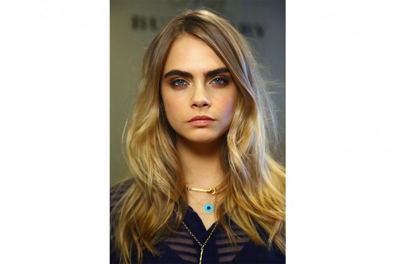 Cara Delevingne trucco: sopracciglia very bold