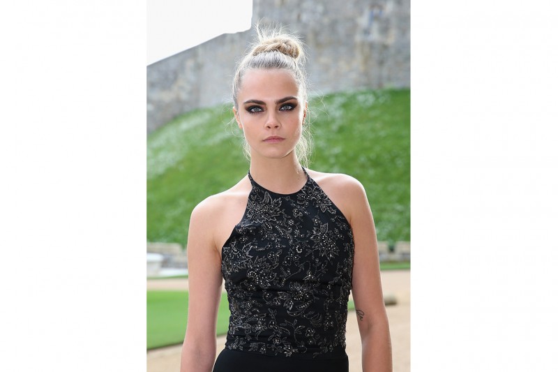Cara Delevingne trucco: very black smokey eyes