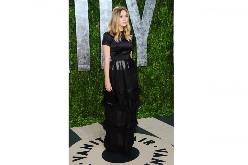 Elizabeth Olsen: in abito lungo total black