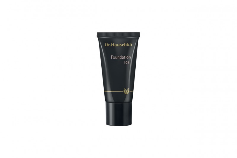 I MIGLIORI FONDOTINTA NATURALI: FOUNDATION DI DR HAUSCHKA