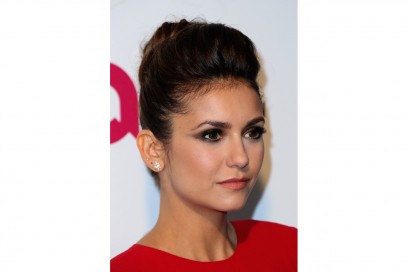 Nina Dobrev make up: smokey eyes bronzo allungato