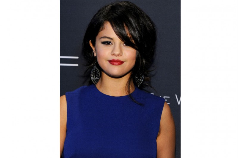 Selena Gomez trucco: rossetto rosso