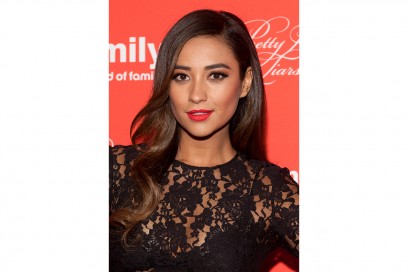 Shay Mitchell capelli: punte mosse