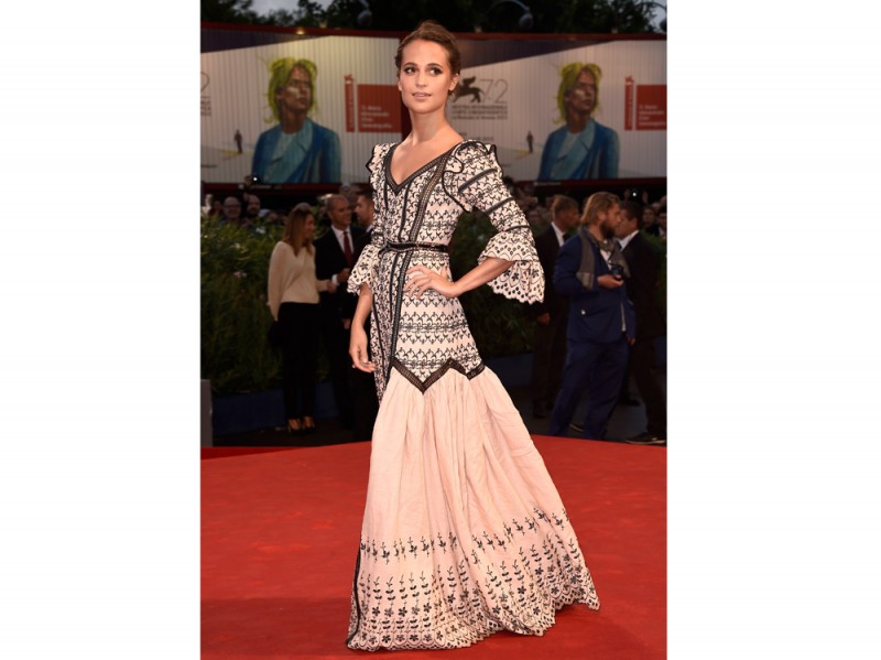 alicia vikander venezia film festival 2015 louis vuitton