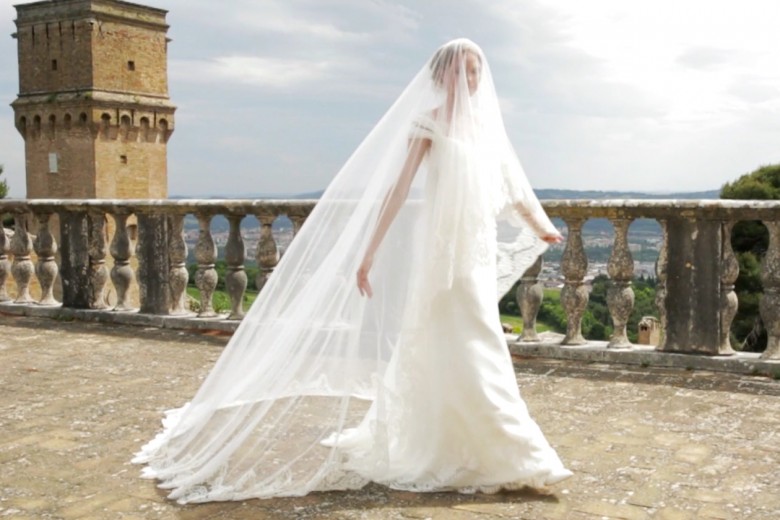 Alberta Ferretti Forever: la collezione 2016 in un video esclusivo