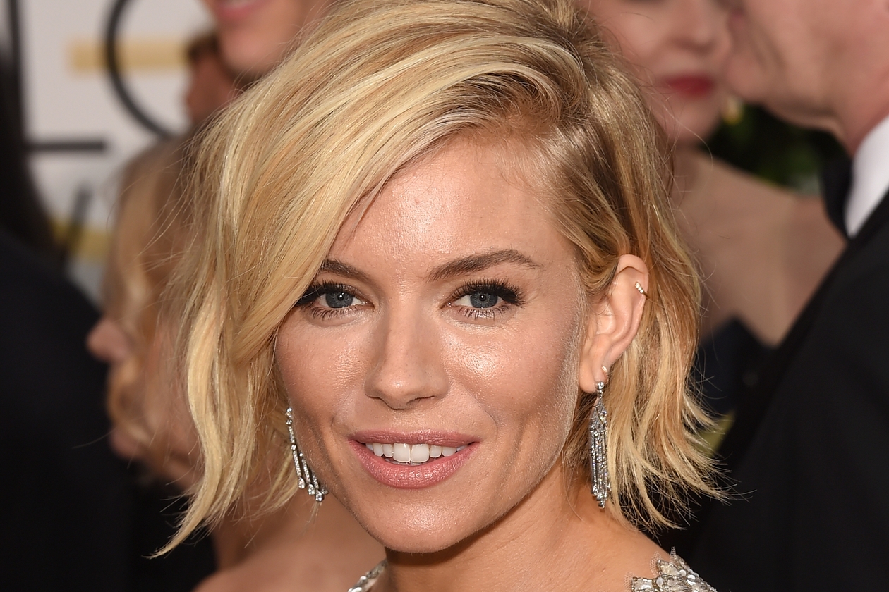 Capelli: il long bob “Sienna” sarà il nuovo “Rachel”?