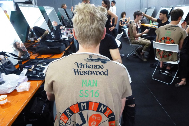 Backstage Vivienne Westwood: il logo