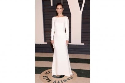 Natalie Portman in total white Christian Dior