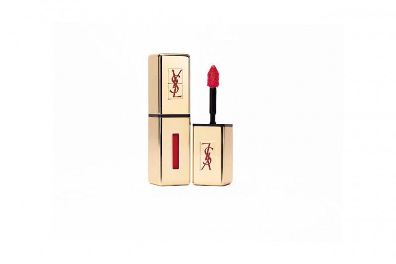 Rossetto rosso: YSL Rouge Pur Couture Vernis à Lèvres 9 Rouge Laque