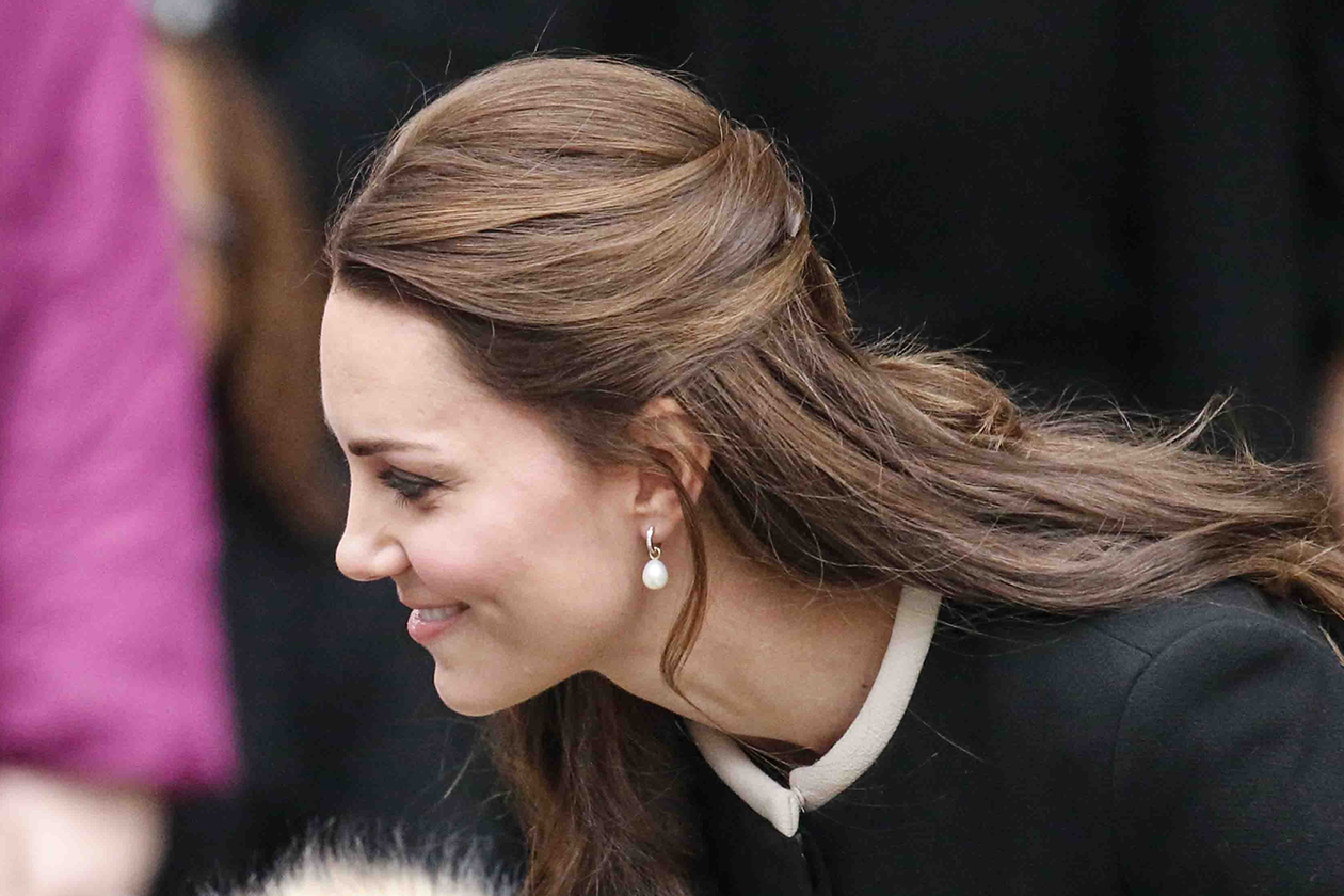 Kate Middleton capelli: semi raccolto morbido