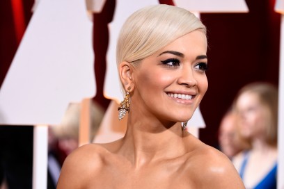 Rita Ora trucco: base viso radiosa