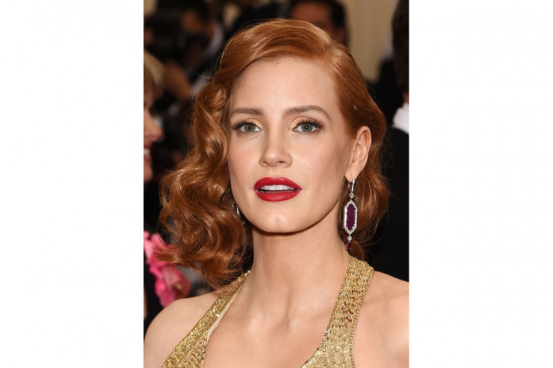 TENDENZE CAPELLI Estate 2015: SIDE SWEPT HAIR PER JESSICA CHASTAIN