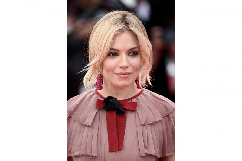 TENDENZE CAPELLI Estate 2015: IL LONG BOB DI SIENNA MILLER