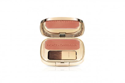 I BLUSH PIÚ ADATTI ALLA CARNAGIONE ABBRONZATA: FARD EFFETTO LUMINOSO IN APRICOT N.27 DI DOLCE&GABBANA