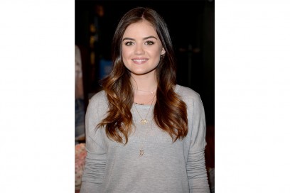 Lucy Hale beauty look: nude look